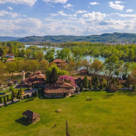 B&B Etno Village Suncana Reka Banja Koviljača Buitenkant foto