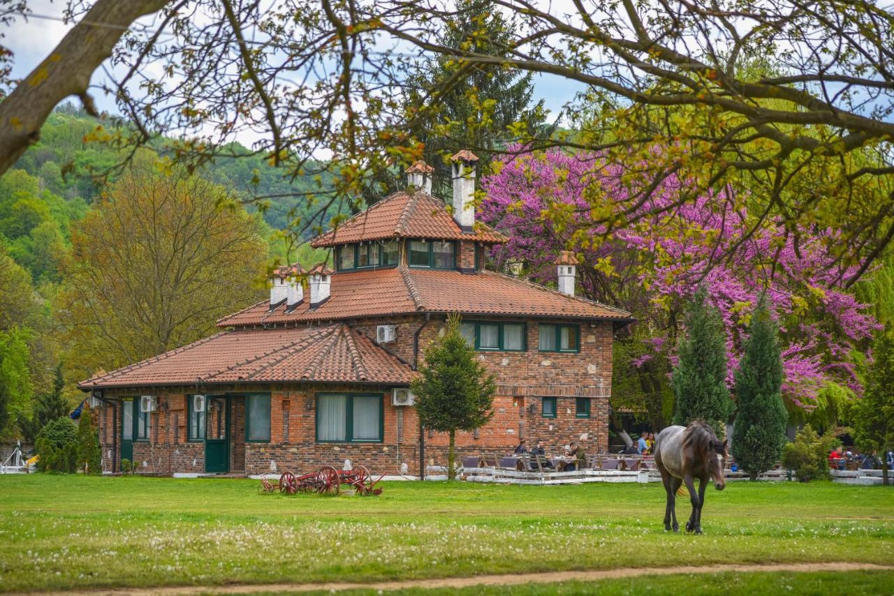 B&B Etno Village Suncana Reka Banja Koviljača Buitenkant foto