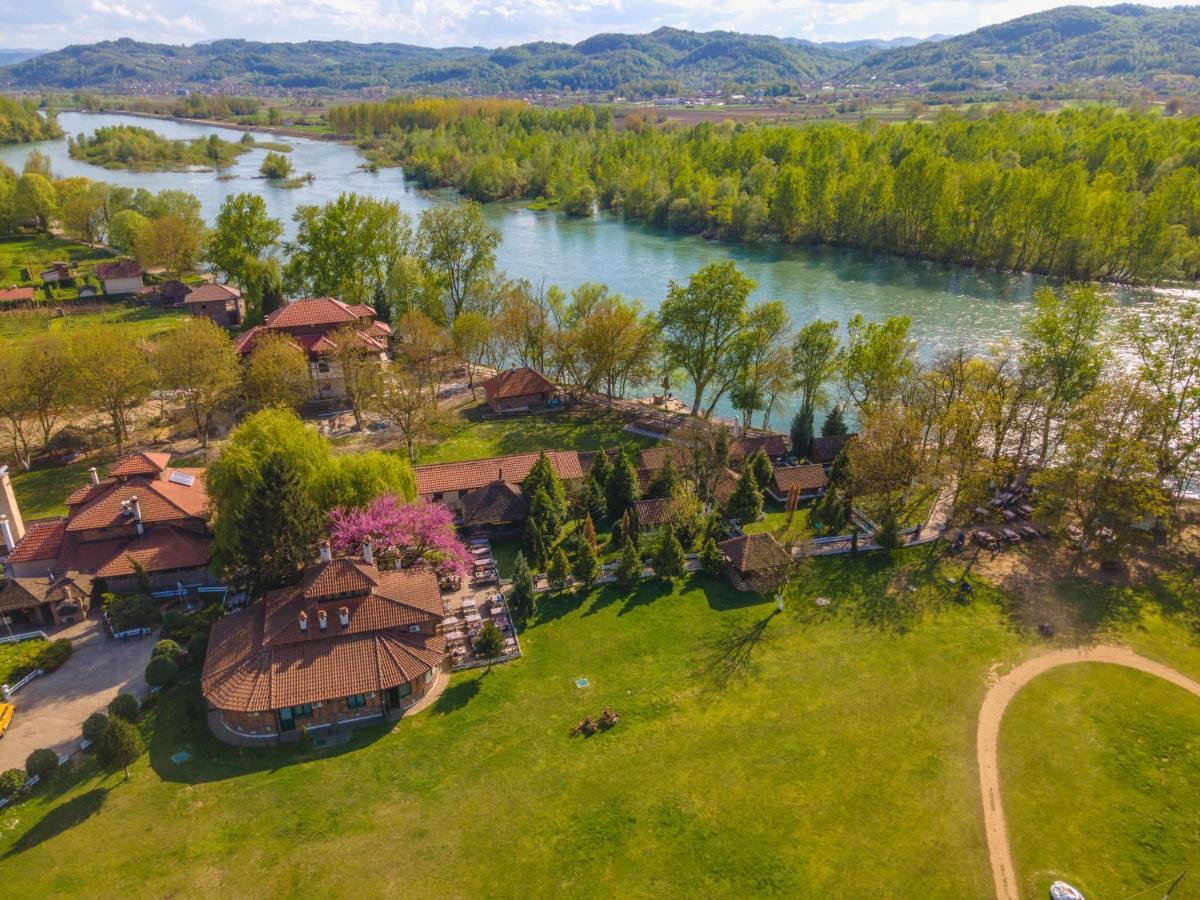 B&B Etno Village Suncana Reka Banja Koviljača Buitenkant foto