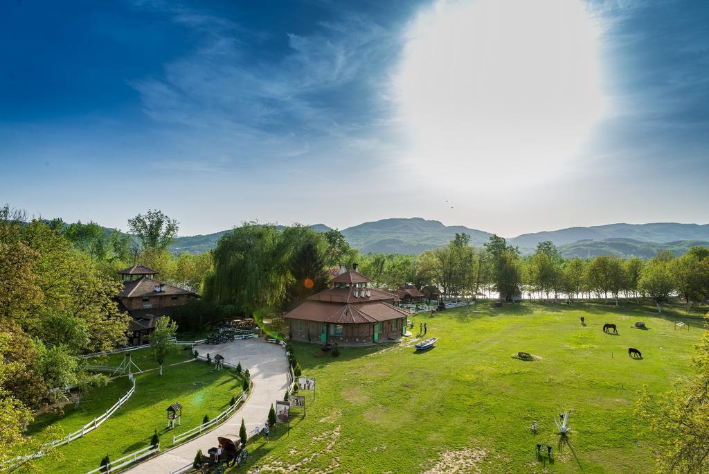 B&B Etno Village Suncana Reka Banja Koviljača Buitenkant foto