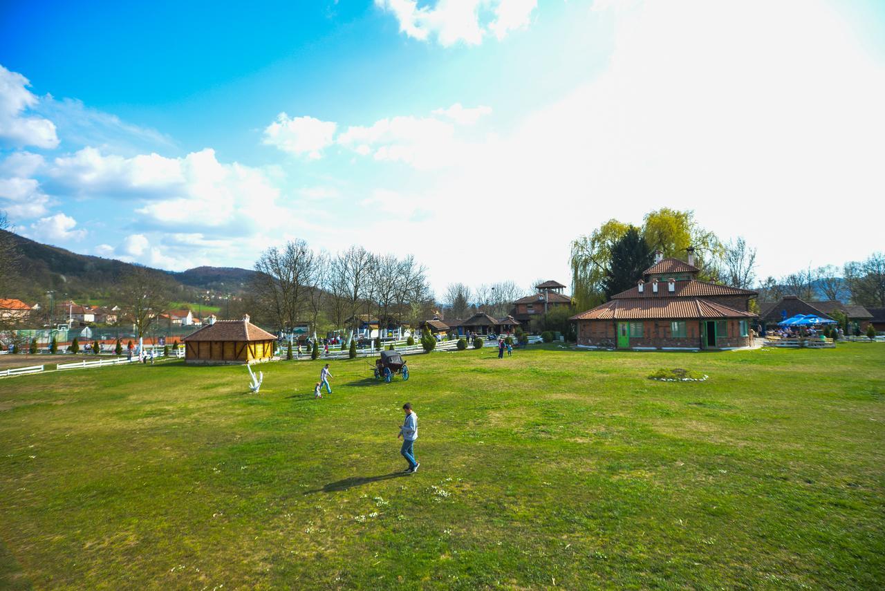 B&B Etno Village Suncana Reka Banja Koviljača Buitenkant foto