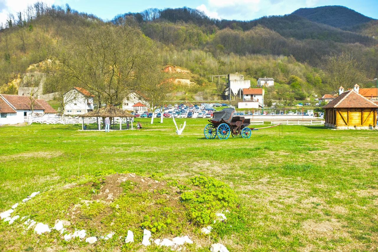 B&B Etno Village Suncana Reka Banja Koviljača Buitenkant foto